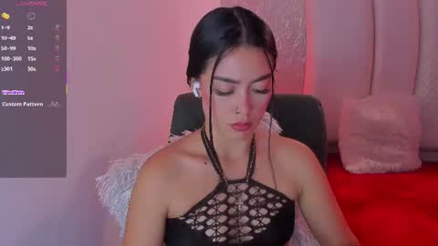 Snapshot of natt_collins chatting on June 12, 4:44 am Natalia online show from June 12, 4:44 am
