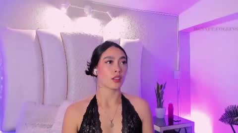 Snapshot of natt_collins chatting on July 23, 2:09 am Natalia online show from July 23, 2:09 am