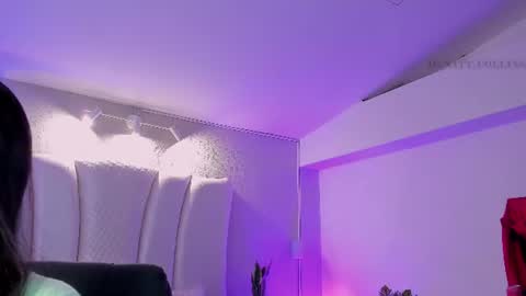 Snapshot of natt_collins chatting on July 25, 3:04 am Natalia online show from July 25, 3:04 am