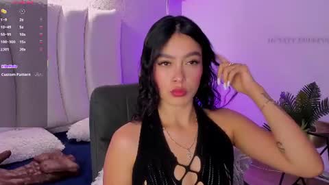 Snapshot of natt_collins chatting on July 28, 2:51 am Natalia online show from July 28, 2:51 am
