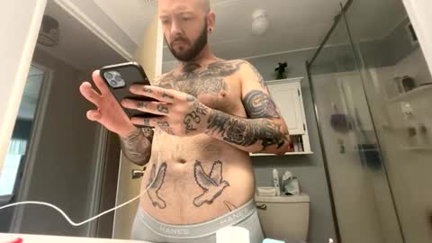 Snapshot of natti_daddy chatting on April 16, 10:01 pm Nattidaddy online show from April 16, 10:01 pm