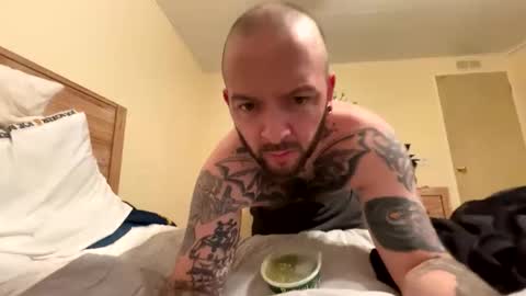 Snapshot of natti_daddy chatting on April 24, 1:19 am Nattidaddy online show from April 24, 1:19 am