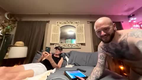 Snapshot of natti_daddy chatting on May 8, 5:35 am Nattidaddy online show from May 8, 5:35 am