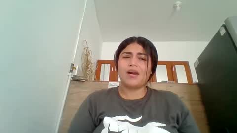 natty_santamaria online show from May 11, 6:16 pm