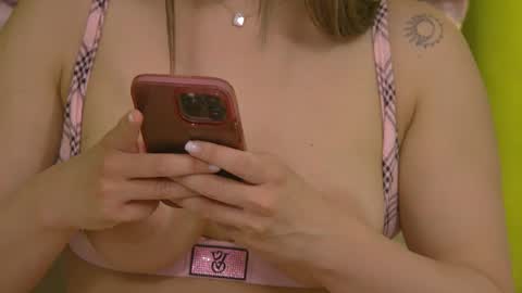 Snapshot of nattydevon chatting on May 31, 5:37 am Natty online show from May 31, 5:37 am