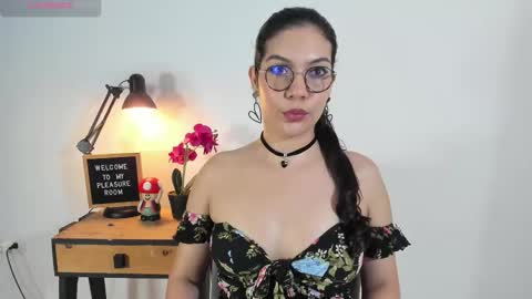 Natty Trainor online show from February 12, 10:05 pm