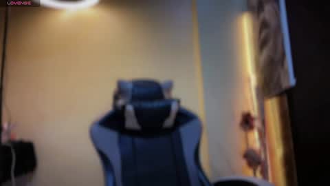 Snapshot of natural_asiangoddes chatting on June 28, 11:33 pm kia online show from June 28, 11:33 pm