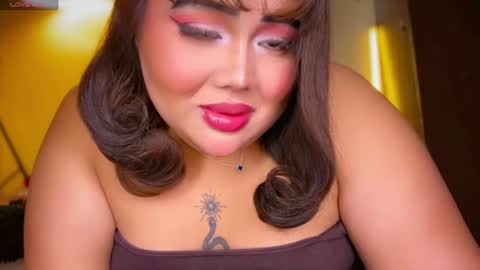 Snapshot of natural_asiangoddes chatting on July 16, 12:27 am kia online show from July 16, 12:27 am