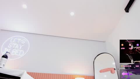 Snapshot of natural_bigboobs chatting on January 16, 11:16 pm Jazmin Bigboobs online show from January 16, 11:16 pm