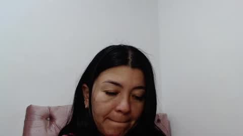 Snapshot of naturally_mature chatting on December 31, 12:00 am Sammy online show from December 31, 12:00 am