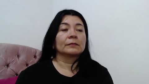 Snapshot of naturally_mature chatting on January 4, 6:30 am Sammy online show from January 4, 6:30 am