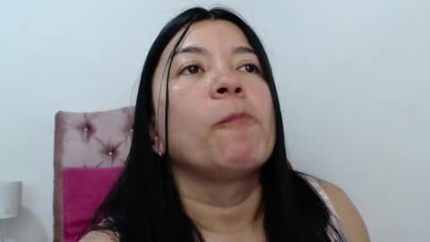 Snapshot of naturally_mature chatting on February 7, 7:07 am Sammy online show from February 7, 7:07 am