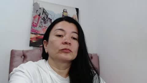 Snapshot of naturally_mature chatting on April 22, 2:03 am Sammy online show from April 22, 2:03 am