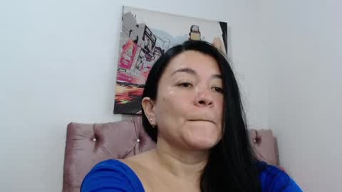 Snapshot of naturally_mature chatting on April 28, 1:48 am Sammy online show from April 28, 1:48 am