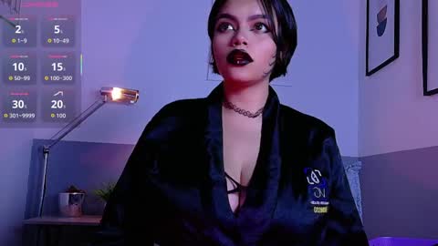 Gwen  online show from October 30, 7:36 pm