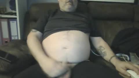 Snapshot of naturistmale45 chatting on January 26, 3:47 pm naturistmale45 online show from January 26, 3:47 pm