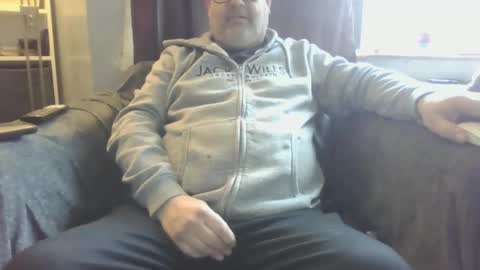 Snapshot of naturistmale45 chatting on March 10, 12:26 pm naturistmale45 online show from March 10, 12:26 pm