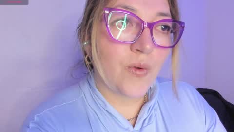 Snapshot of naty__mature_ chatting on May 17, 8:38 pm Nataly online show from May 17, 8:38 pm