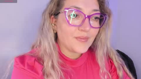 Snapshot of naty__mature_ chatting on May 18, 6:47 pm Nataly online show from May 18, 6:47 pm