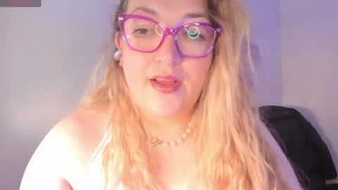 Snapshot of naty__mature_ chatting on May 24, 5:51 pm Nataly online show from May 24, 5:51 pm