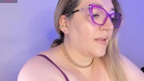 Snapshot of naty__mature_ chatting on May 30, 7:11 pm Nataly online show from May 30, 7:11 pm
