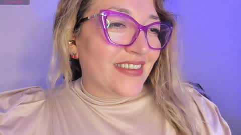 Snapshot of naty__mature_ chatting on June 5, 8:36 pm Nataly online show from June 5, 8:36 pm