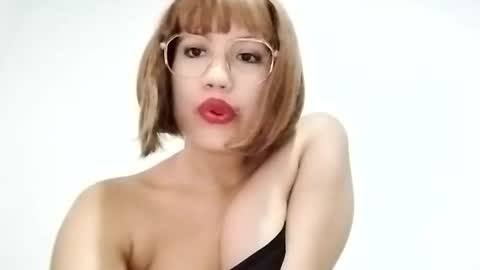 Naty online show from November 23, 5:35 pm