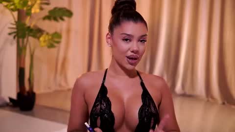 Snapshot of natydesiree chatting on June 28, 7:09 pm Naty online show from June 28, 7:09 pm