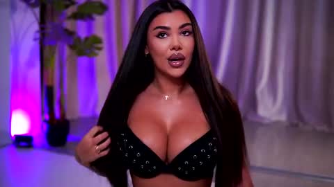 Snapshot of natydesiree chatting on August 4, 7:16 pm Naty online show from August 4, 7:16 pm