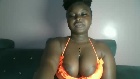 Snapshot of naughti_garlie chatting on May 12, 6:27 pm naughti_garlie online show from May 12, 6:27 pm