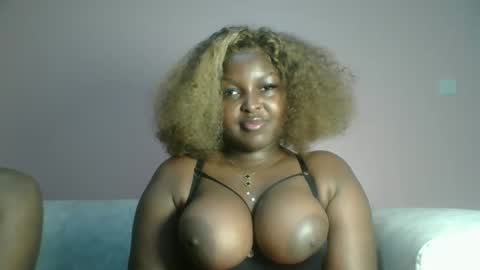 Snapshot of naughti_garlie chatting on May 31, 6:09 pm naughti_garlie online show from May 31, 6:09 pm