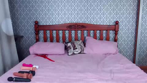 Snapshot of naughty0shy77anna chatting on January 26, 12:11 pm naughty0shy77anna online show from January 26, 12:11 pm