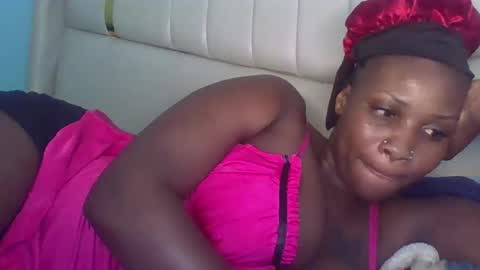 naughty8779 online show from November 6, 7:42 am