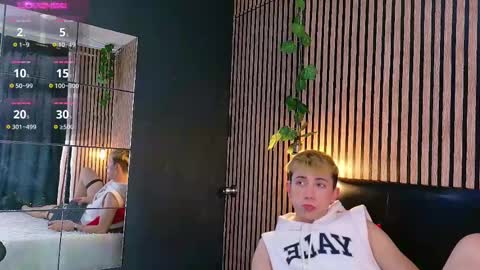 Christopher  Chris online show from March 3, 3:53 pm