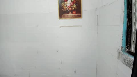 Snapshot of naughty_alliah chatting on December 4, 7:50 am Alliah Wilson online show from December 4, 7:50 am