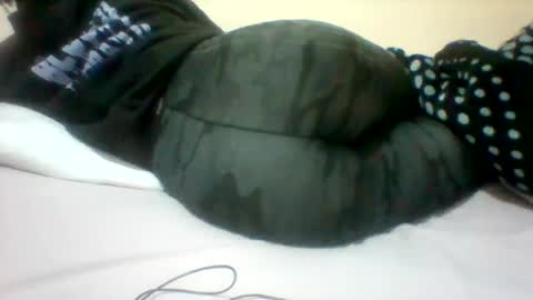 Snapshot of naughty_baddie5 chatting on July 22, 9:06 pm candy online show from July 22, 9:06 pm