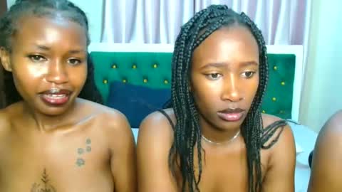 Snapshot of naughty_baddie_ chatting on October 10, 7:29 am Naughty online show from October 10, 7:29 am