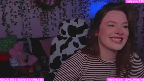 Snapshot of naughty_bella99 chatting on May 15, 11:01 pm bella online show from May 15, 11:01 pm
