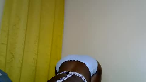 Snapshot of naughty_booby chatting on May 25, 3:40 pm Bettybooby online show from May 25, 3:40 pm