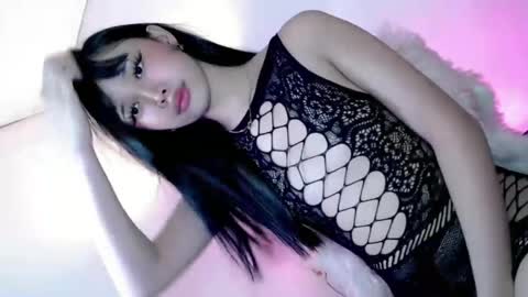 itsyourgirl kiara online show from June 18, 10:52 am