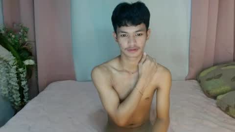 Snapshot of naughty_cy chatting on June 12, 10:30 pm itzme cyril online show from June 12, 10:30 pm