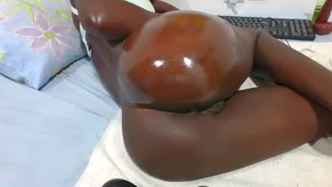 Snapshot of naughty_doll2 chatting on July 12, 5:59 pm naughty_doll2 online show from July 12, 5:59 pm