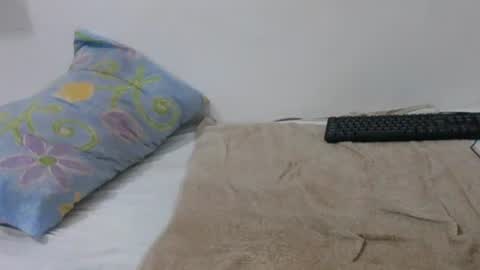 Snapshot of naughty_doll2 chatting on July 17, 8:57 pm naughty_doll2 online show from July 17, 8:57 pm