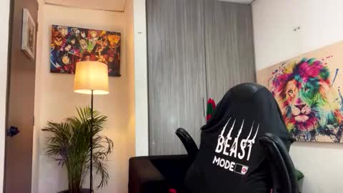 Miller online show from December 20, 11:39 am