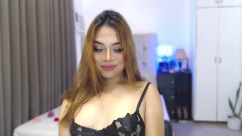 Snapshot of naughty_dreamerxxx chatting on June 13, 12:41 am Queen Jess online show from June 13, 12:41 am
