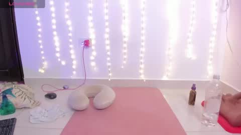 Snapshot of naughty_ebonyy chatting on May 13, 6:33 am SASHA online show from May 13, 6:33 am