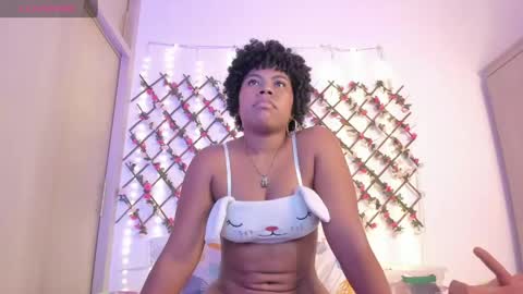 Snapshot of naughty_ebonyy chatting on June 7, 9:40 pm SASHA online show from June 7, 9:40 pm