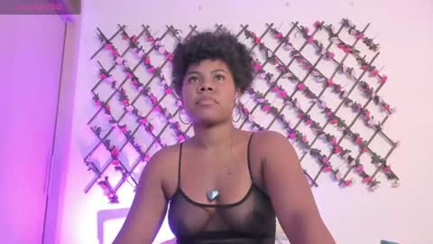 Snapshot of naughty_ebonyy chatting on July 14, 4:39 am SASHA online show from July 14, 4:39 am