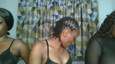 naughty_ellaa online show from October 8, 6:49 pm