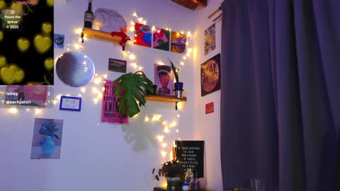 Snapshot of naughty_em_17 chatting on January 13, 1:02 am Em  please help me reach 100 thumbs up 3 online show from January 13, 1:02 am